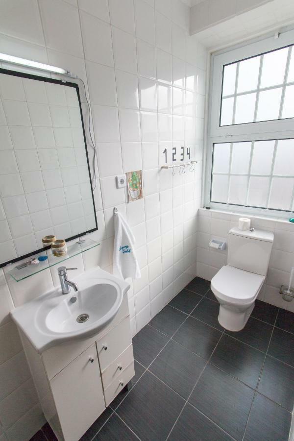 Change The World Hostels - Acores - Ponta Delgada Экстерьер фото