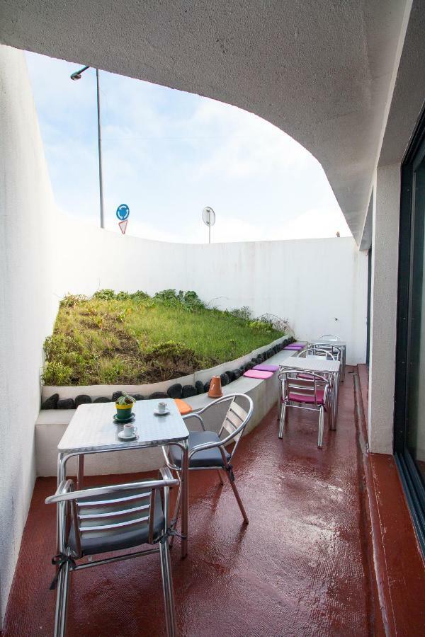 Change The World Hostels - Acores - Ponta Delgada Экстерьер фото